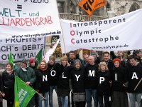 NOlympia-Protest 2011 auf dem Marienplatz München
Foto: Grüne Fraktion Bayern/CC BY 2.0